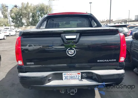 2011 Cadillac Escalade Ext Premium z USA, uszkodzony, nr VIN 3GYT4NEF7BG318363